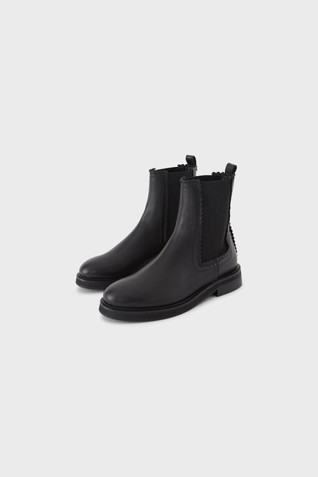 Chelsea Boot