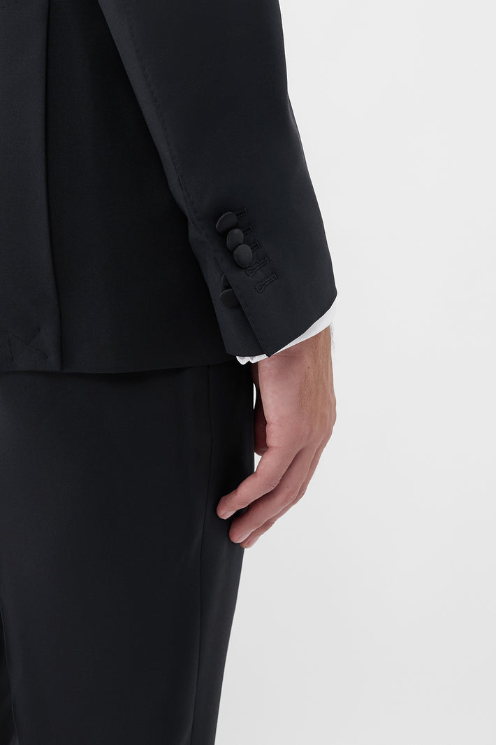 London Tuxedo Wide Peak