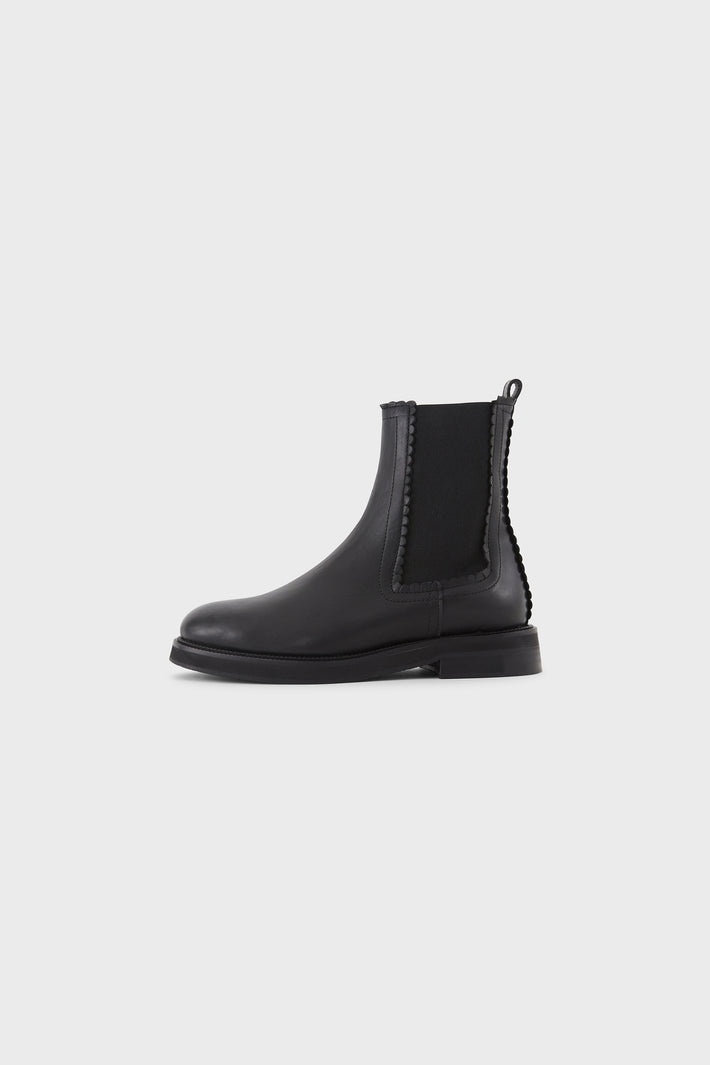 Chelsea Boot