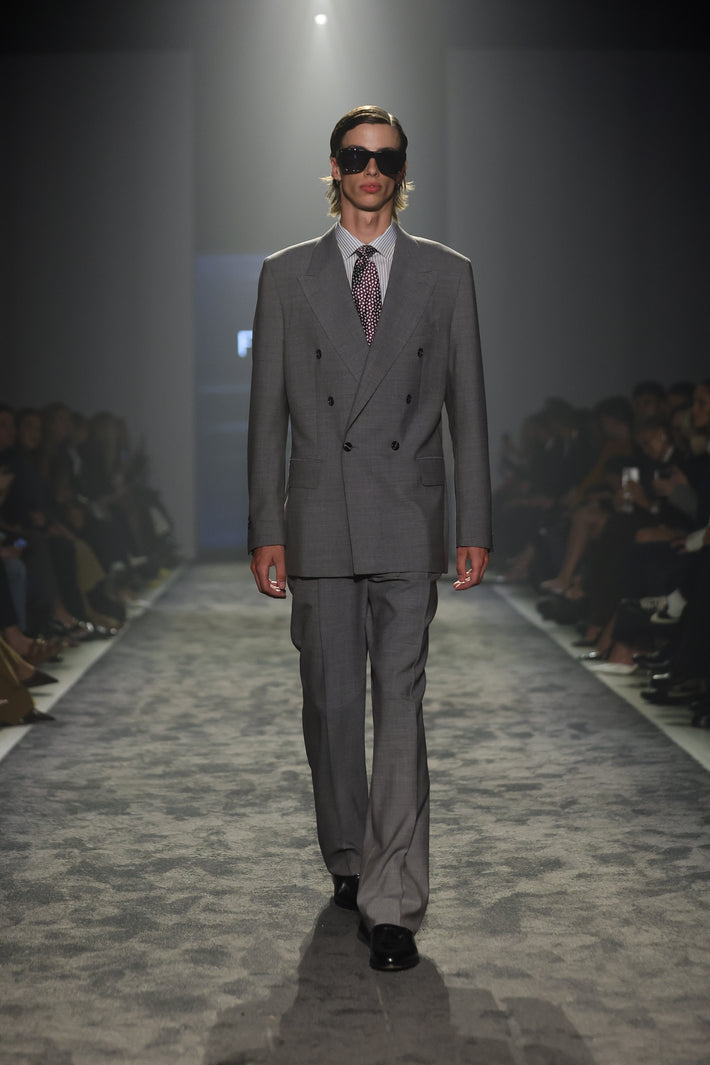 Look 10