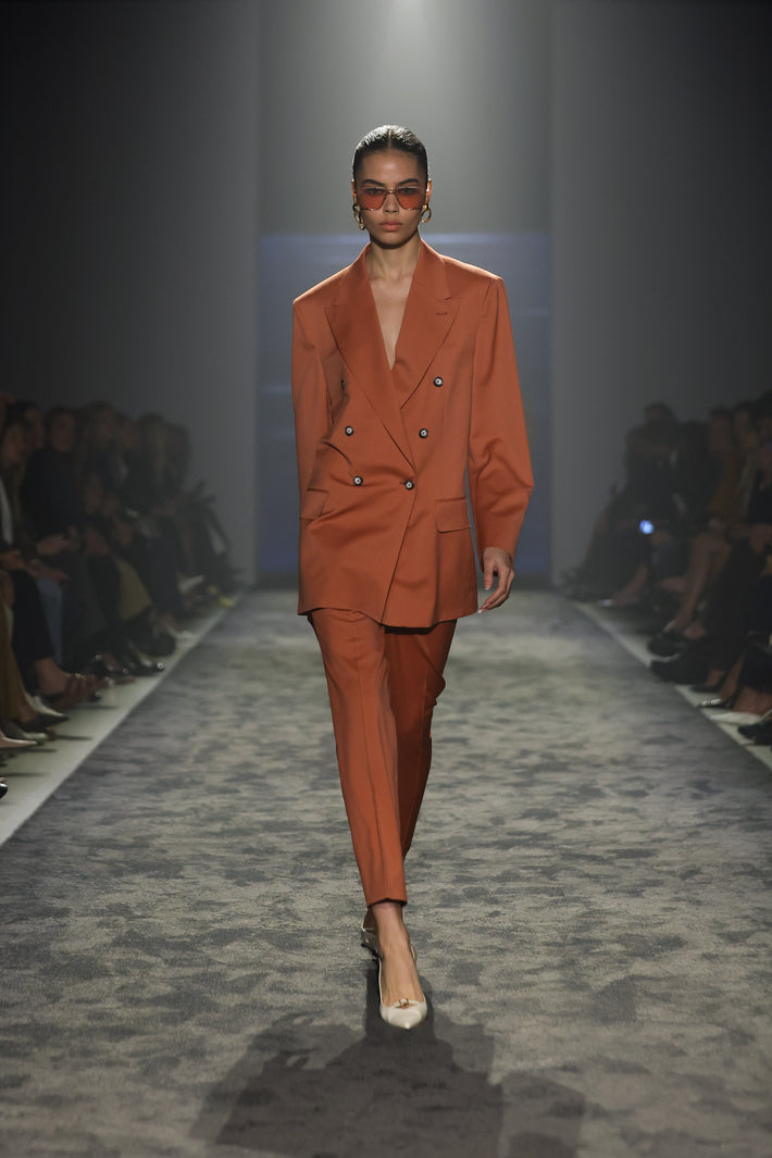 Look 15