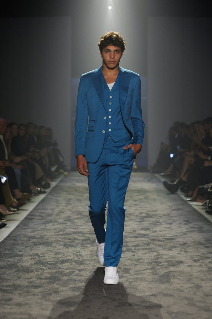 Look 18