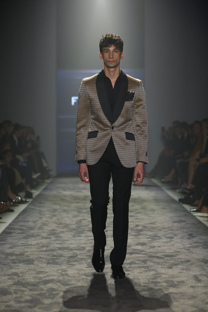 Look 24