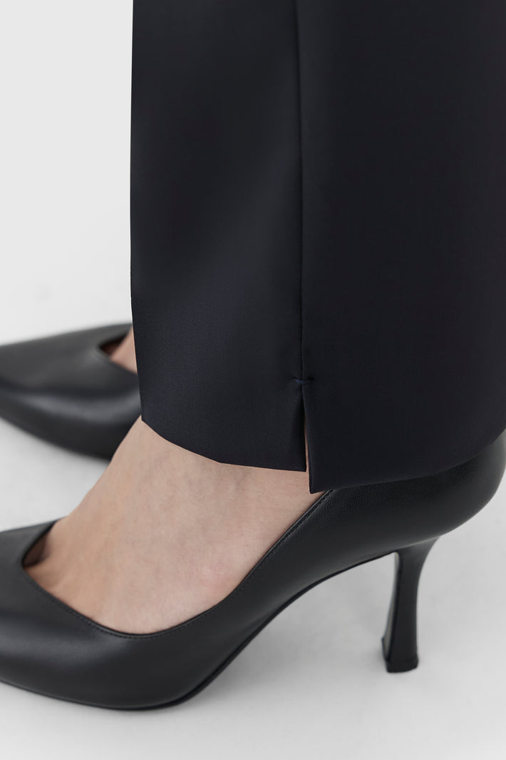 Isla Classic Trouser