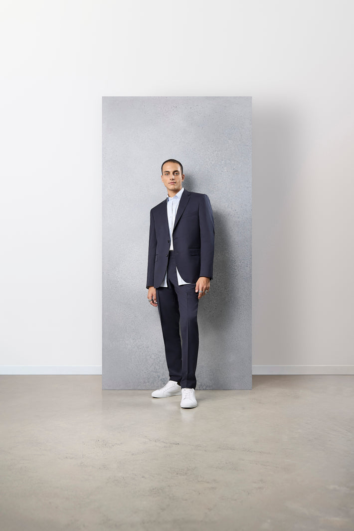 Zero Weight Suit