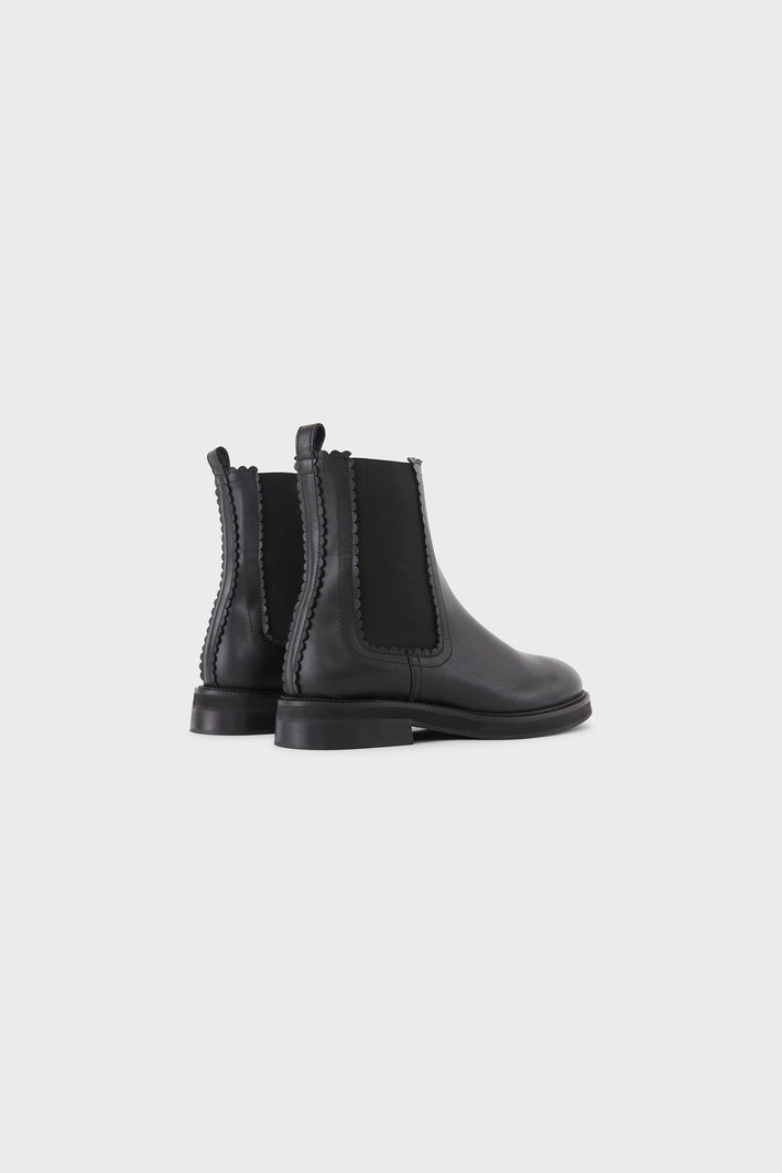 Chelsea Boot