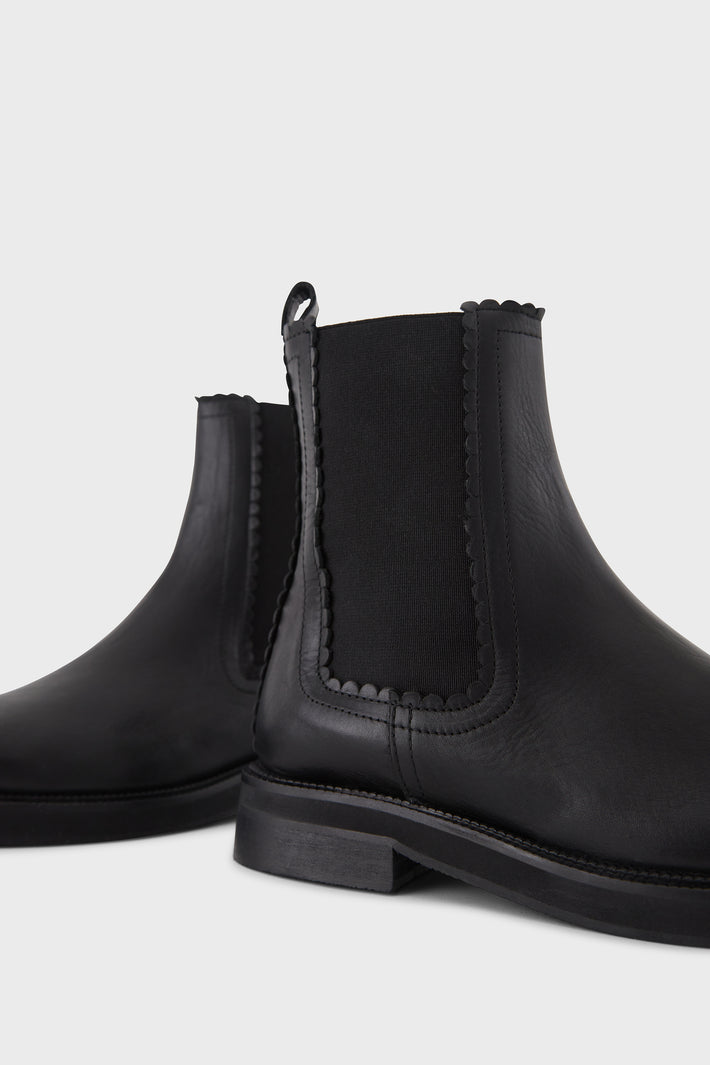Chelsea Boot