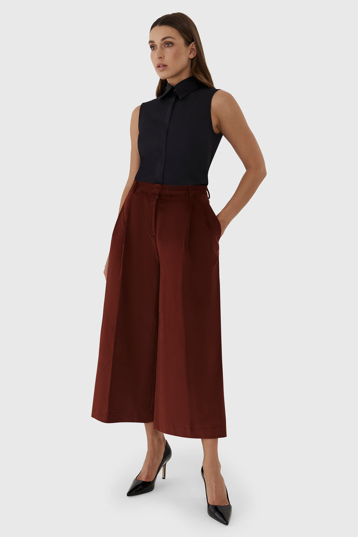 Nerridah Sleeveless Shirt