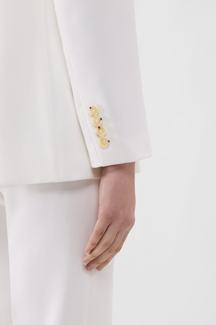 Signature Crepe DB Blazer