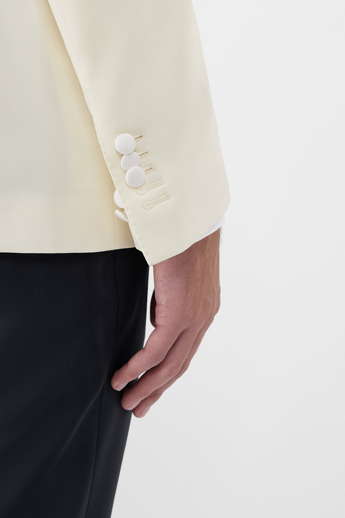 London Tuxedo Peak Lapel Ivory