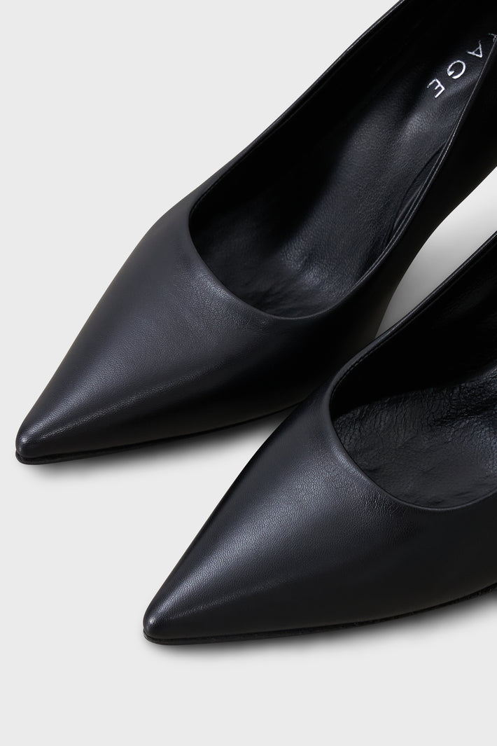 Classic Leather Pump