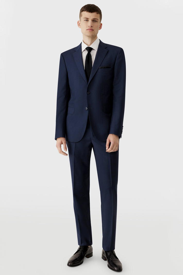 Zero-Weight Suit Jacket